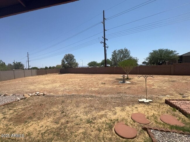 Building Photo - 1643 S Loma Plaza