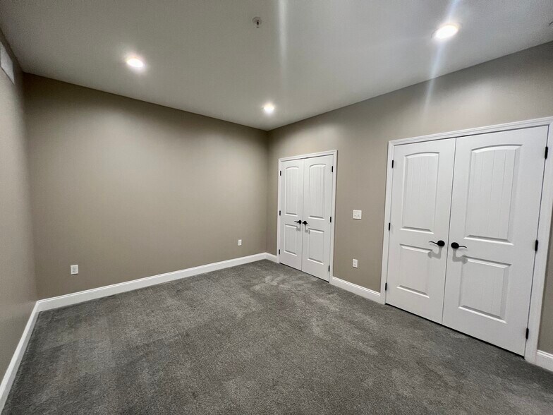 Building Photo - 430 Lackawanna Ave