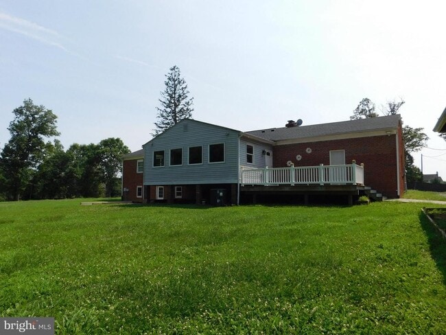 Building Photo - 43160 Evans Pond Rd