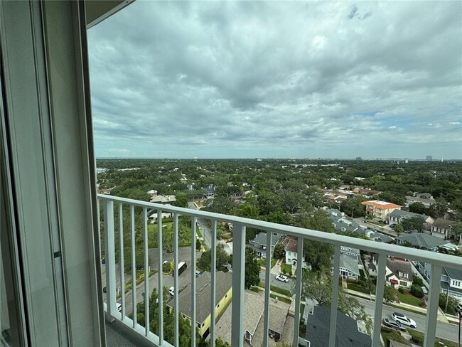 Building Photo - 2611 Bayshore Blvd