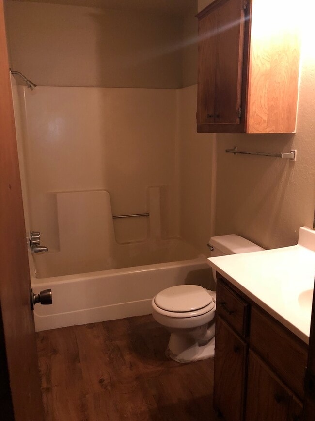 Building Photo - Charming 2 Bed 1 Bath in SW OKC!