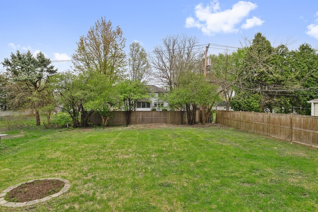 Building Photo - 4737 Belmont Rd