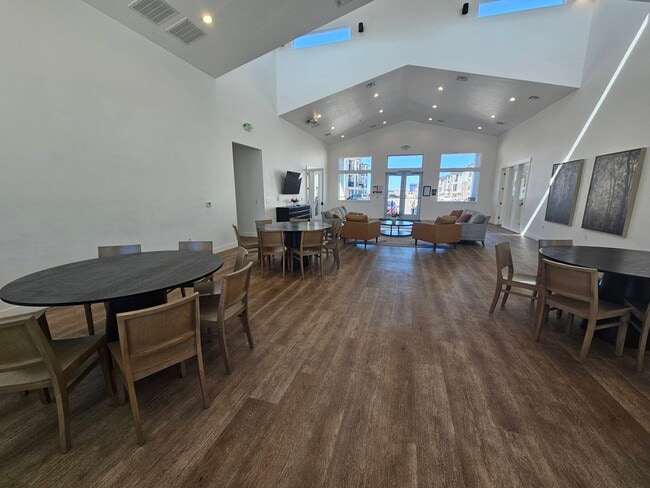 Building Photo - 13526 Maximus Dr