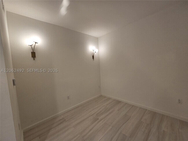 Building Photo - 50 Biscayne Blvd