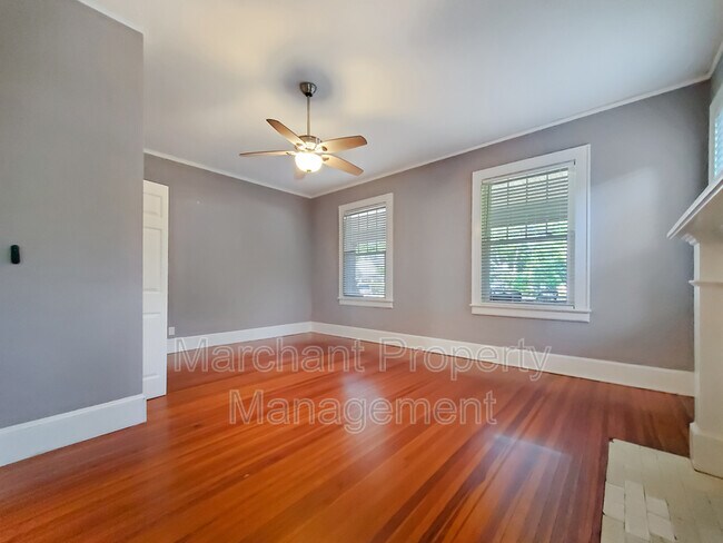 Building Photo - 9 David St