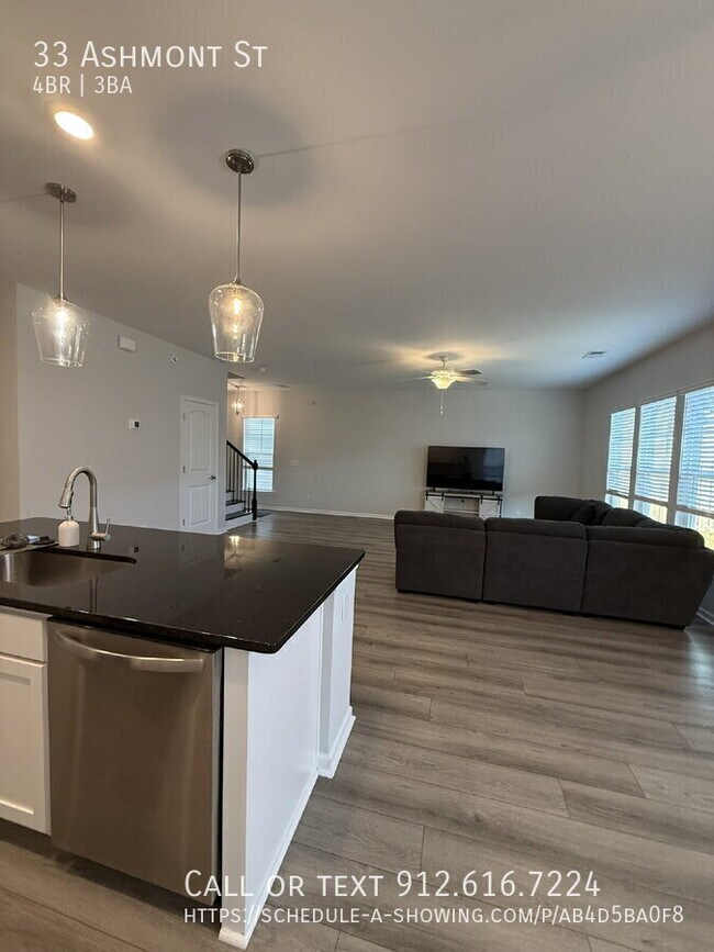 Building Photo - 33 Ashmont St