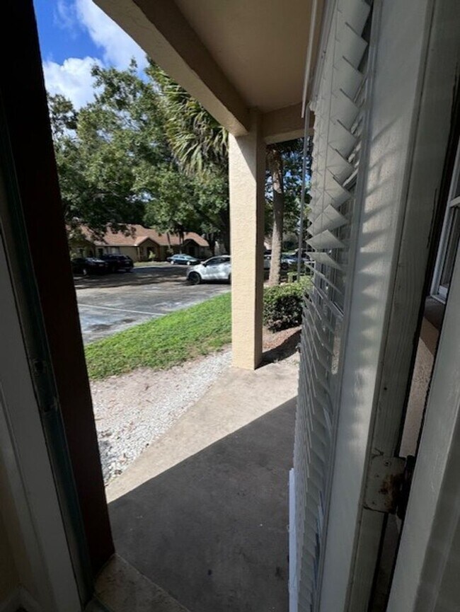 Building Photo - 2/2 Conway condo in Gated community!