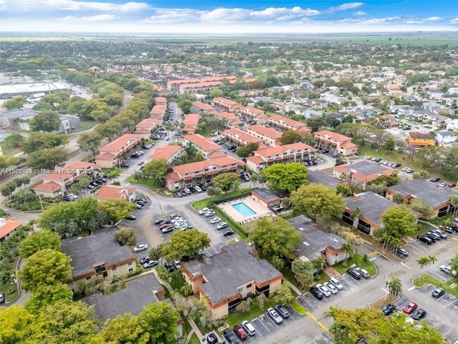 Building Photo - 9726 Hammocks Blvd