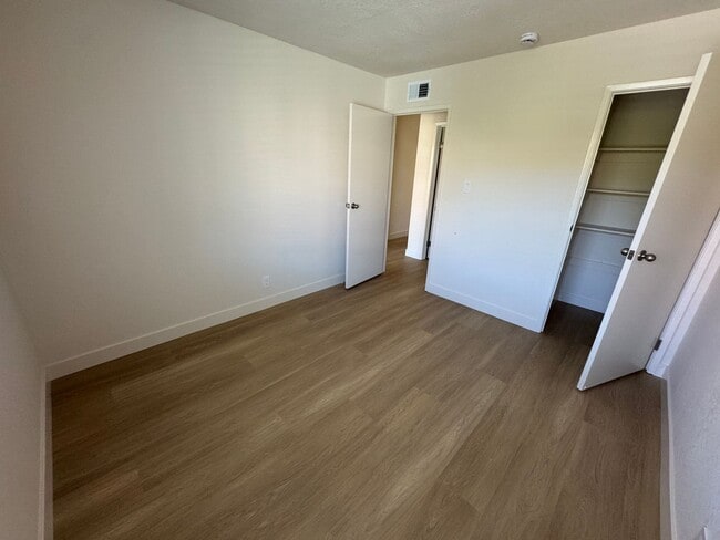 Building Photo - Beautifully Renovated 4-Bedroom Home in We...