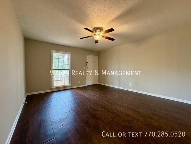 Building Photo - 96 Brock St