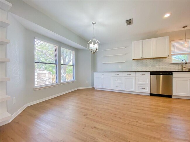 Building Photo - Bright & Welcoming 3 Bedroom, 2 Bath Home in Round Rock!