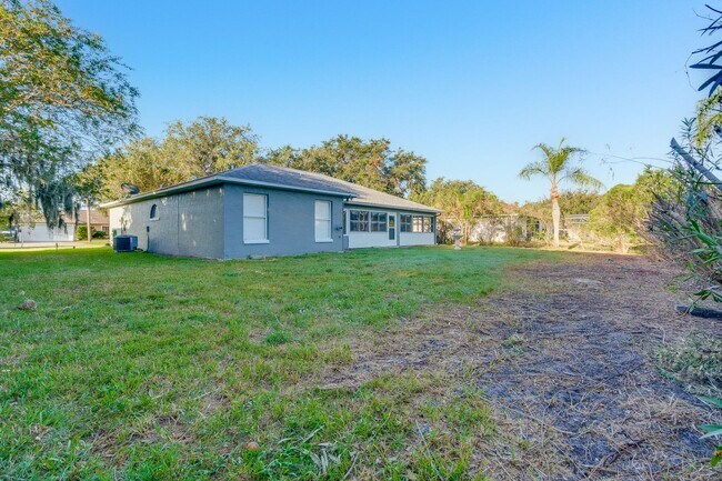 Building Photo - 3 Bedroom Port Orange Home