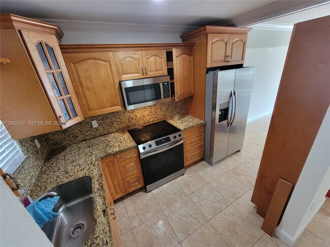 Building Photo - 3011 W 76th St