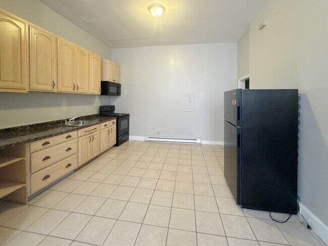 Building Photo - 1812 McCulloh St