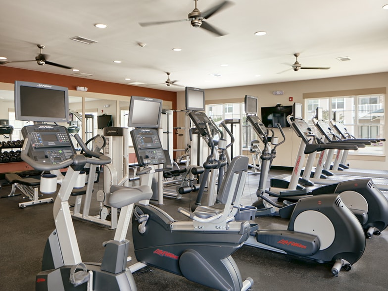 Fitness Center - Riverside