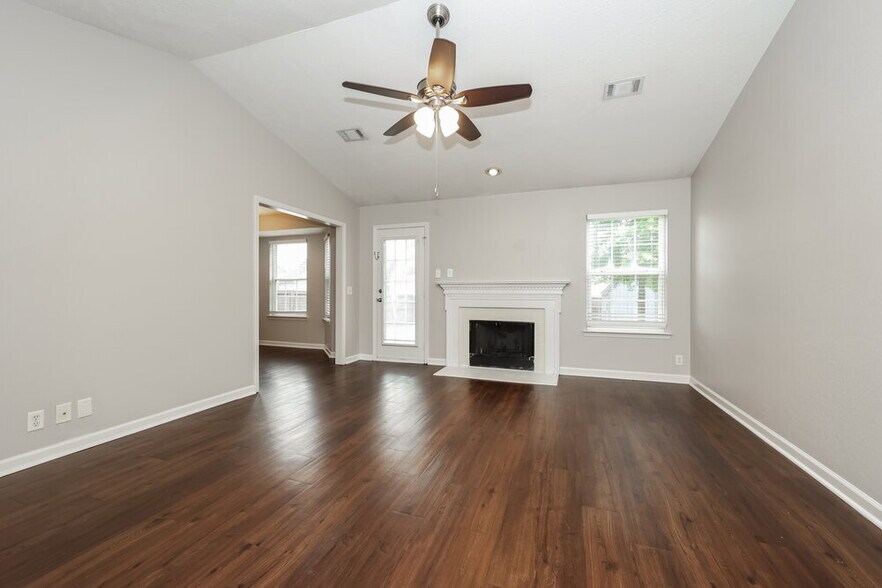 Building Photo - 7551 W Winchester Dr