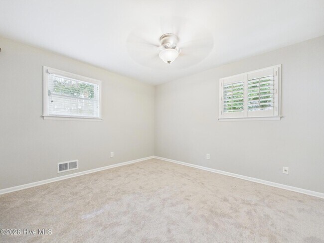 Building Photo - 6515 Pleasant Pines Dr