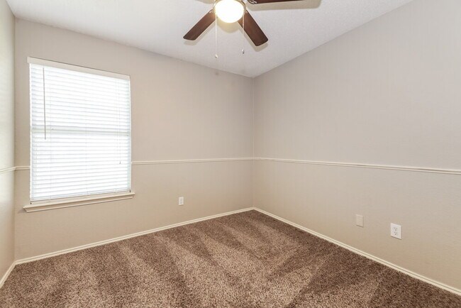 Building Photo - 1515 Warrington Way