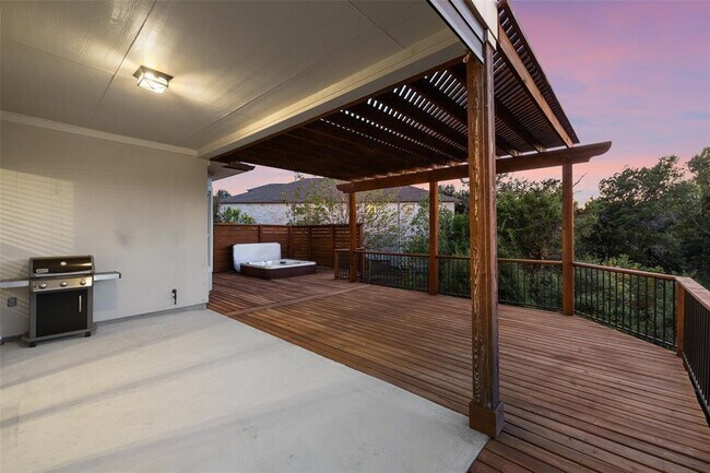 Building Photo - 11014 Cut Plains Loop