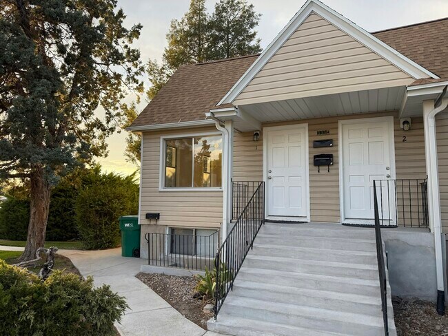 Building Photo - 333 E 720 S St