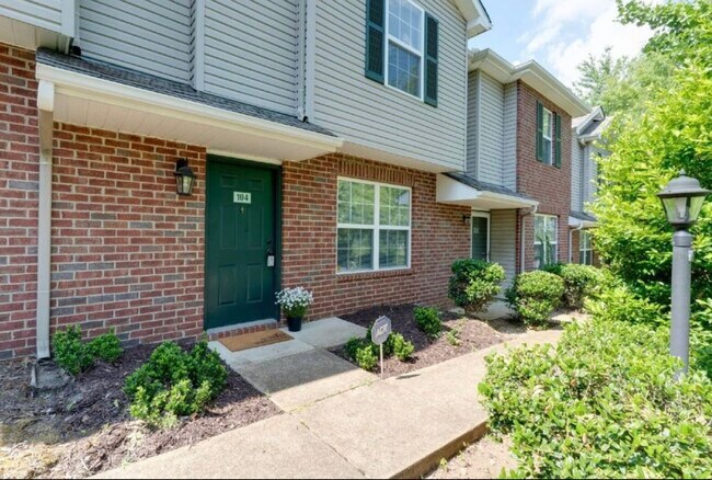 Building Photo - 104 Waterview Dr