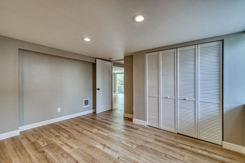 Building Photo - 3223 Herren Ave