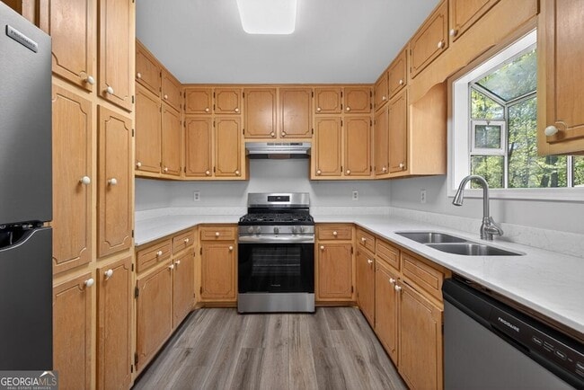 Building Photo - 5917 S Deshon Ct