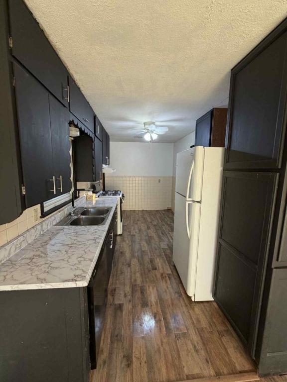 Building Photo - 910 N 14th St