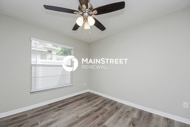 Building Photo - 3 Bedroom Pet-Friendly Home in Kissimmee, FL with Main Street Renewal