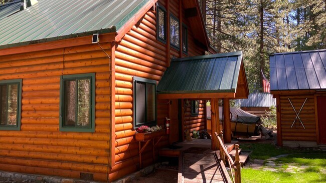 Building Photo - Furnished mountain cabin