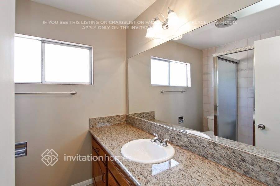 Building Photo - 41612 Mayberry Ave