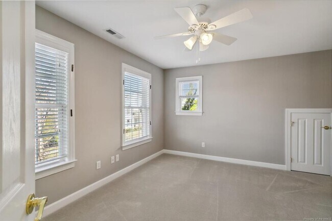 Building Photo - 4320 Lydias Dr