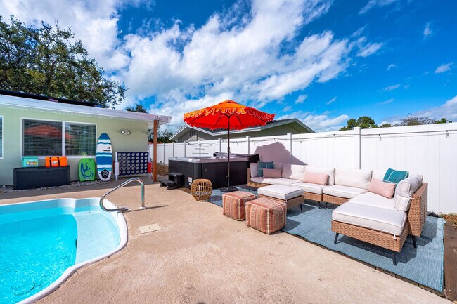 Building Photo - 12453 138th St N