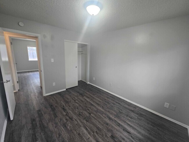 Building Photo - 321 S Murray Blvd