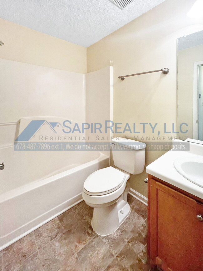 Building Photo - 6060 Capitol Knoll