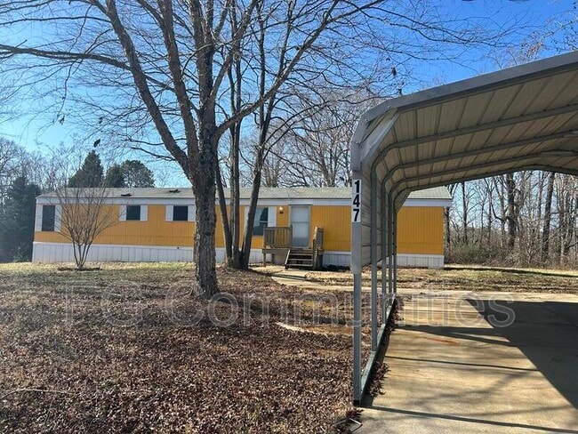 Building Photo - 147 Oak Knoll Dr