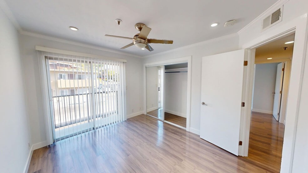 Interior Photo - Franklin Tower
