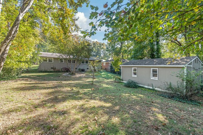 Building Photo - 3 Bedroom Home in Sedgefield