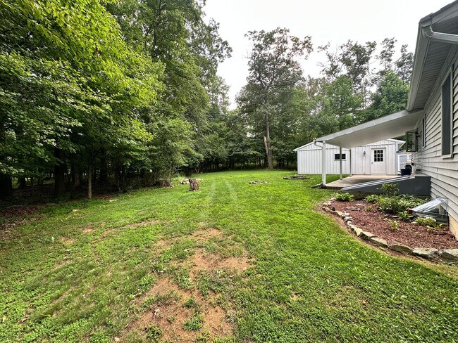 Building Photo - 9 Hardy Ln
