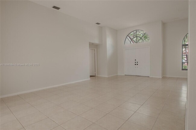 Building Photo - 7440 NW 65th Ln
