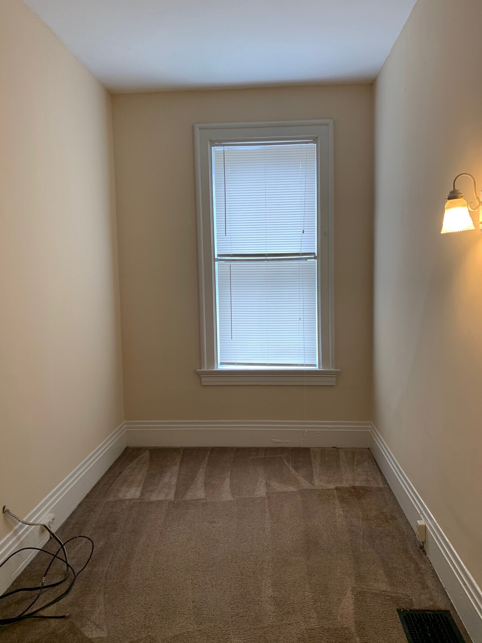 Building Photo - 2437 Ohio Ave