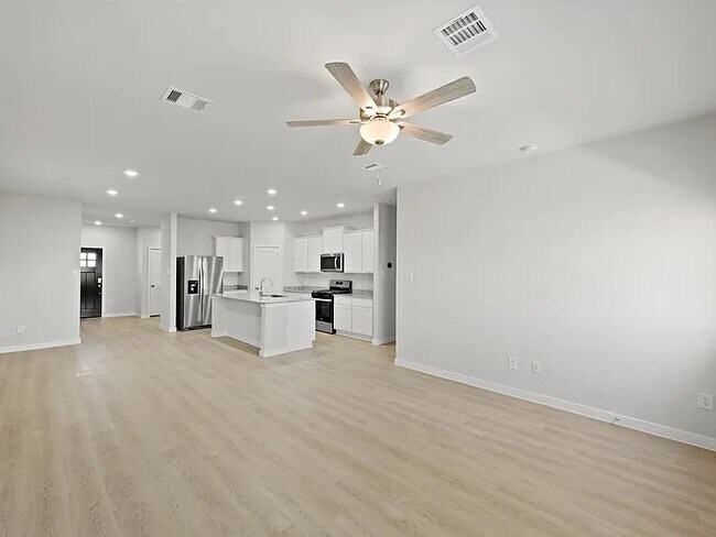 Building Photo - 17119 King Eider Rd