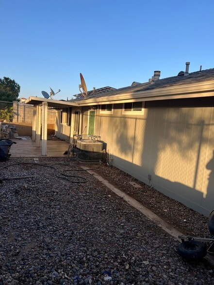 Building Photo - 13806 Red Hill Pl