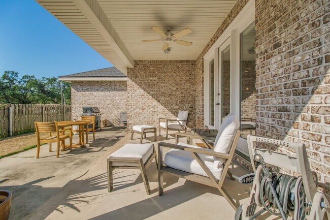 Building Photo - Beautiful 3BR / 2BA Home – Built 2019 – Fort Walton Beach