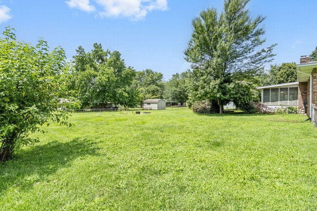 Building Photo - 4267 S Ridgecrest Dr