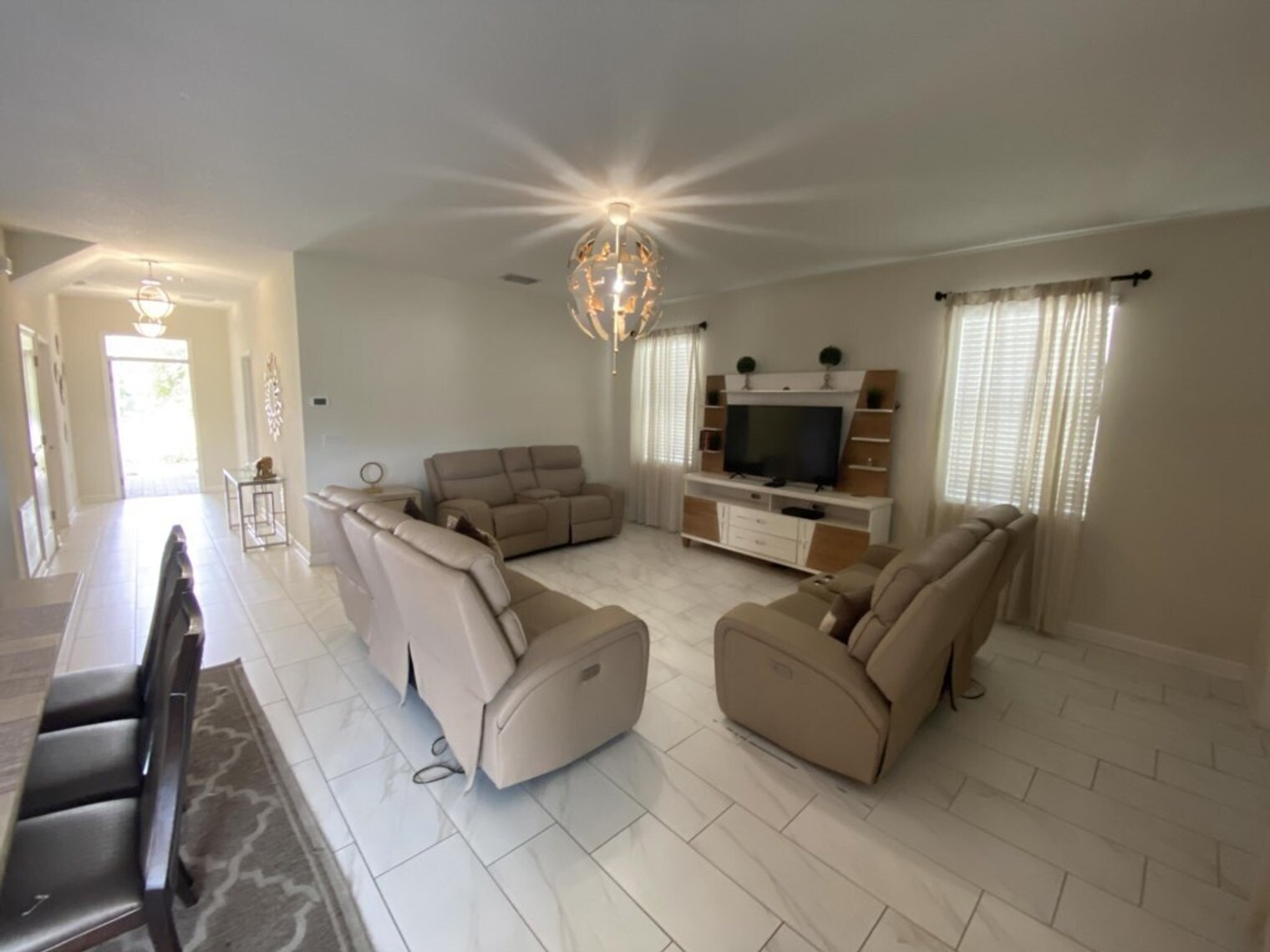 Building Photo - 9047 Stinger Dr