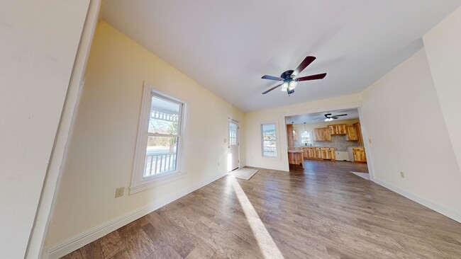 Building Photo - Newly renovated county home in Plymouth Sc...