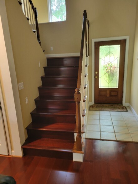 Building Photo - 310 Hillridge Cove