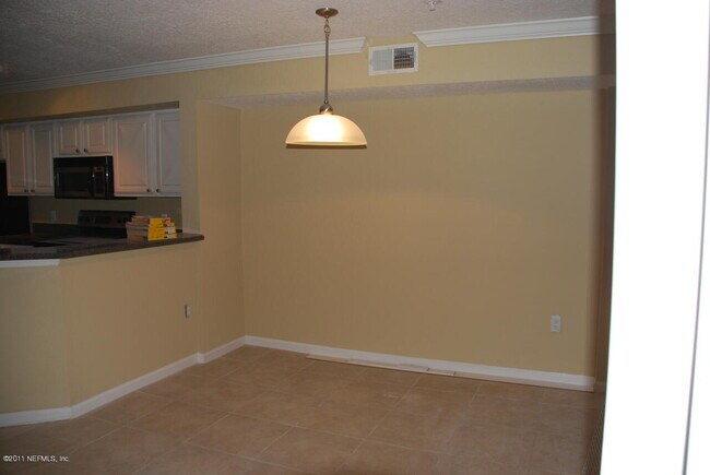 Building Photo - 805 Boardwalk Dr