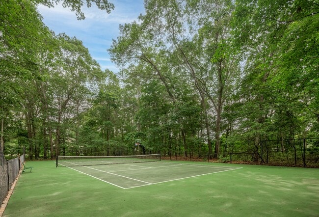 Building Photo - 147 Wainscott Harbor Rd